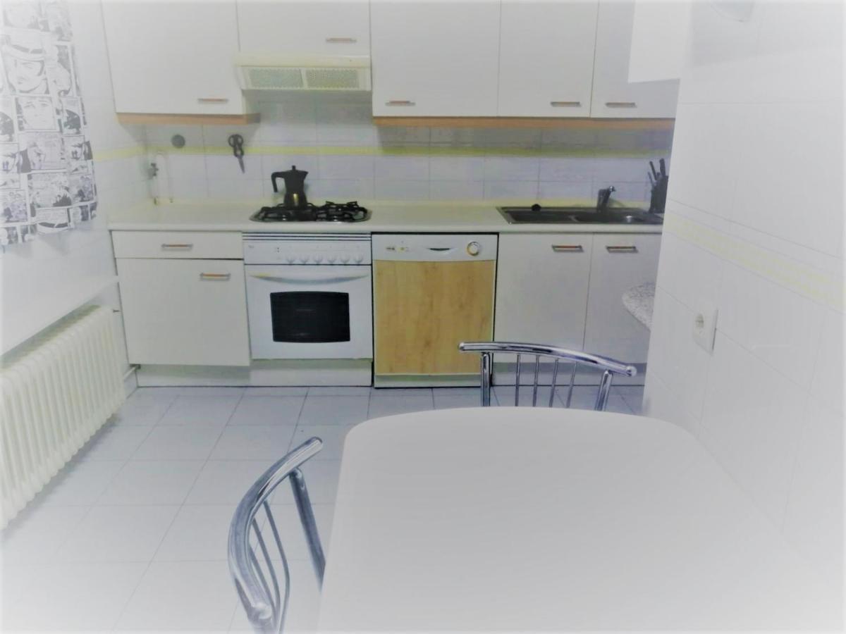 Habitación Caja Mágica Madrid Exterior foto